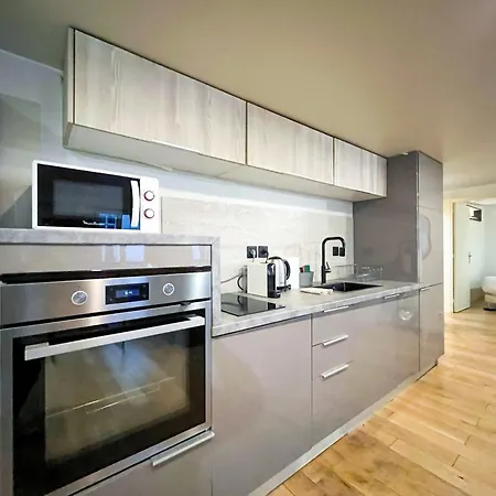 Urbanflat 89 - Spacieux Dans Le Centre De Lägenhet Paris