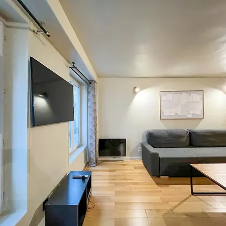 Urbanflat 89 - Spacieux Dans Le Centre De *