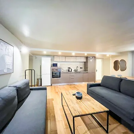 Lägenhet Urbanflat 89 - Spacieux Dans Le Centre De